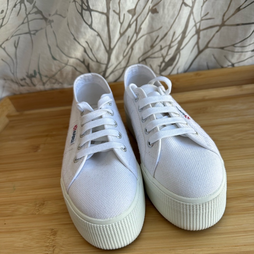 NWOB Superga Women's White Canvas Platform Sneakers - Picture 3 of 7